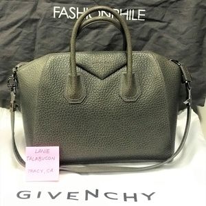 Givenchy Antigona Medium in Pebbled Grey Leather